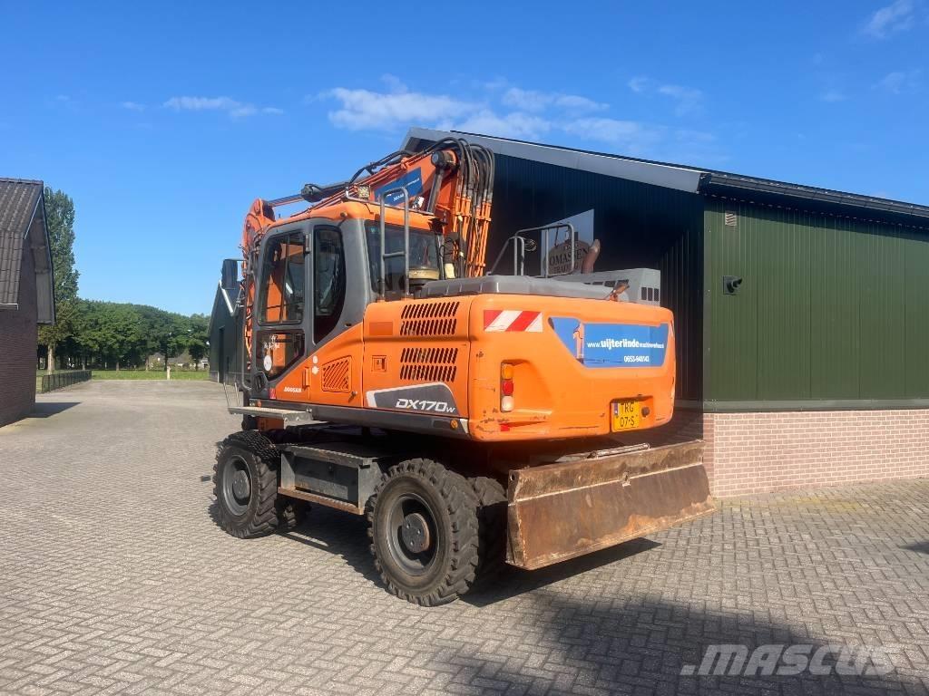 Doosan DX 170 W-5 Hjulgrävare