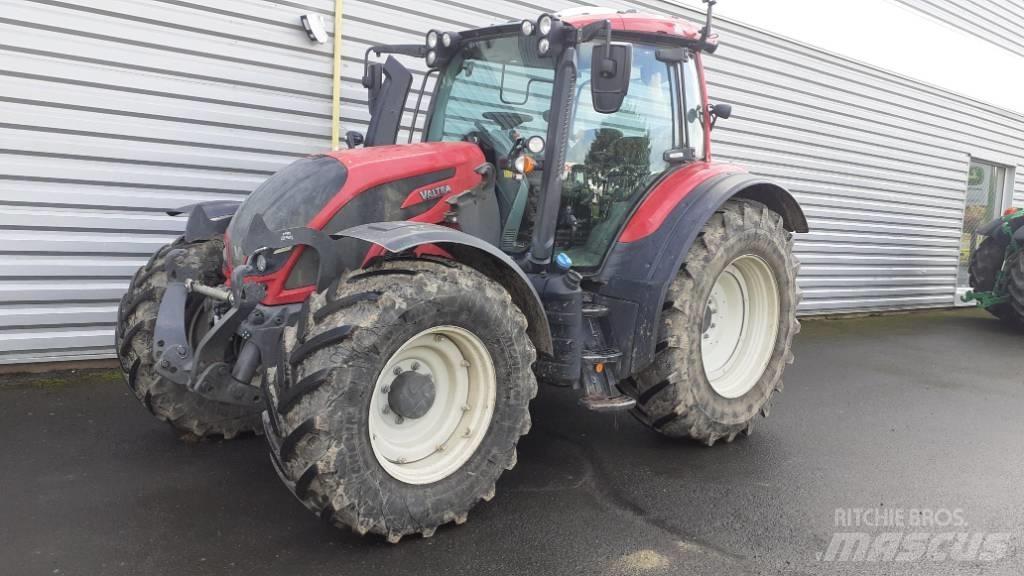 Valtra N 154 Traktorer