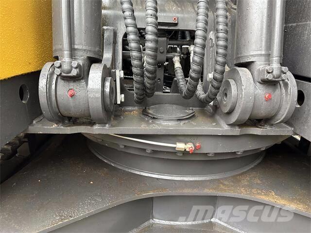 Volvo EC240 Bandgrävare