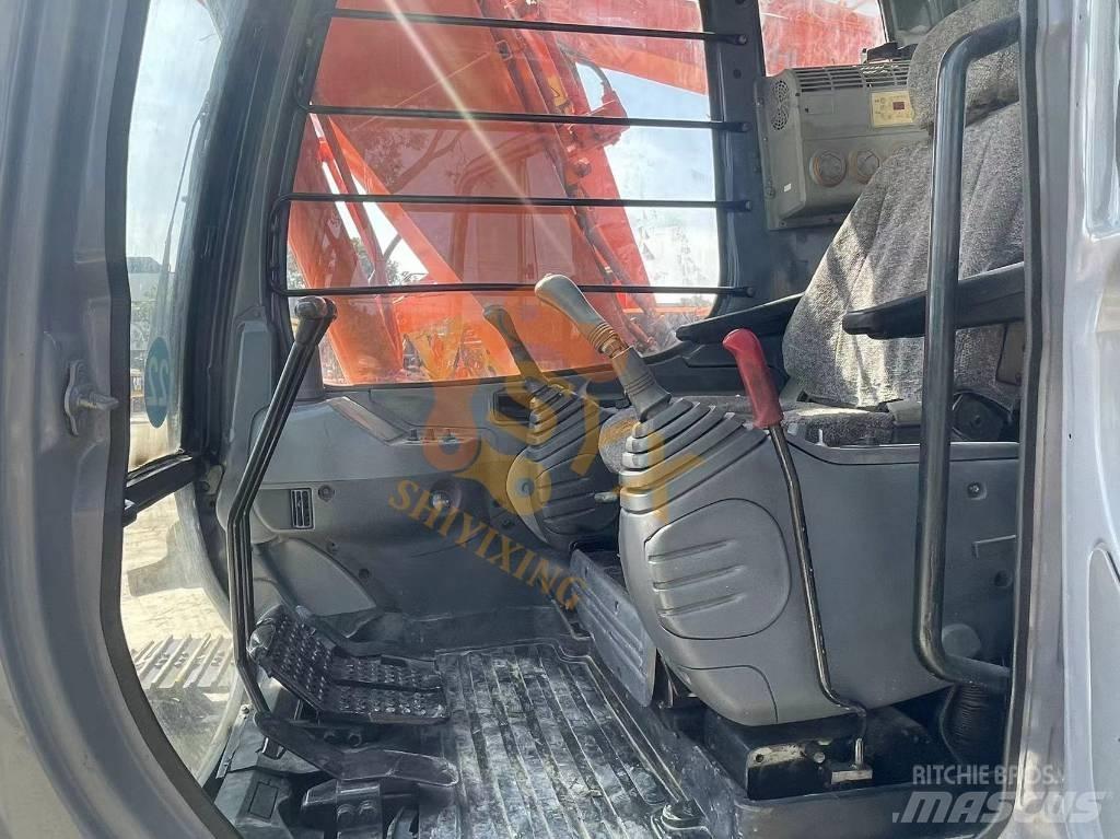 Hitachi EX 120 Bandgrävare