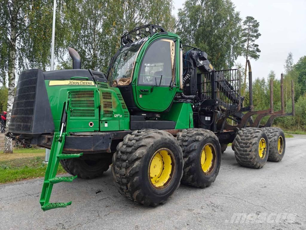 John Deere 1210 E Skotare