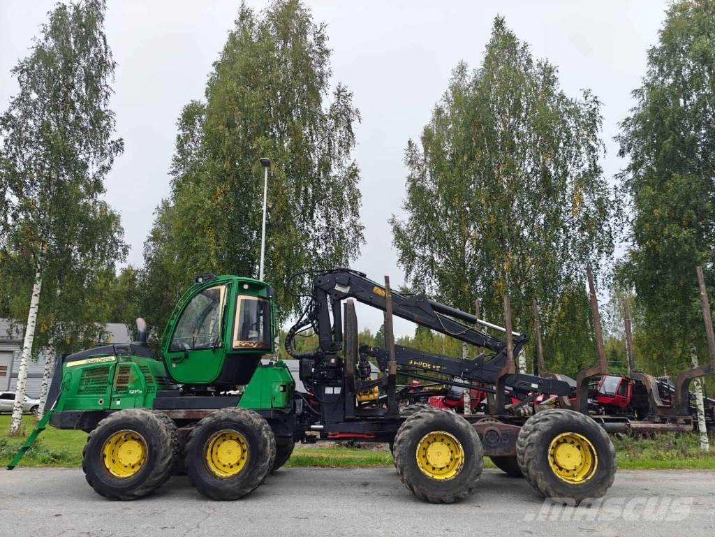 John Deere 1210 E Skotare