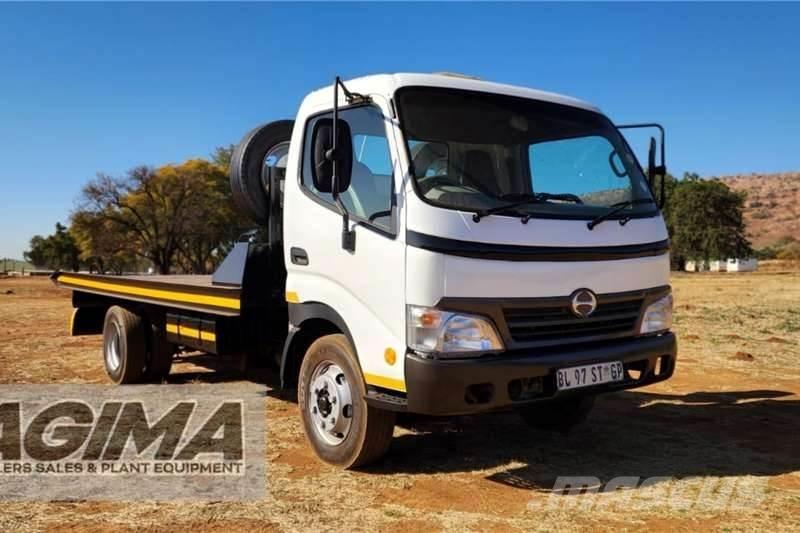 Hino 300 Roll Back Övriga bilar