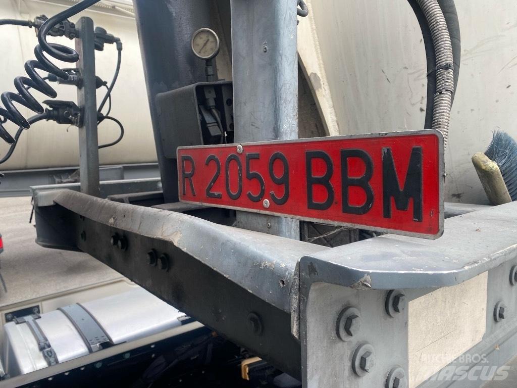Spitzer SK2452CAL Tanktrailer