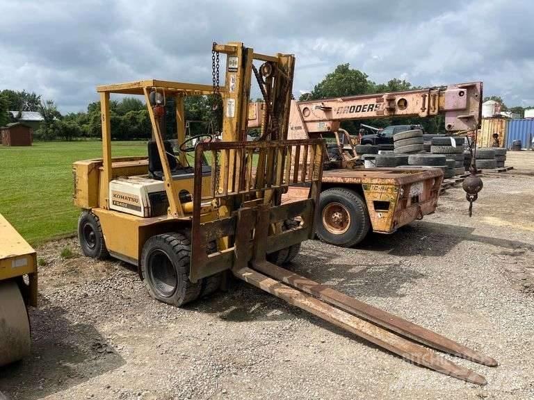 Komatsu FG 40ZT-4 Övriga motviktstruckar