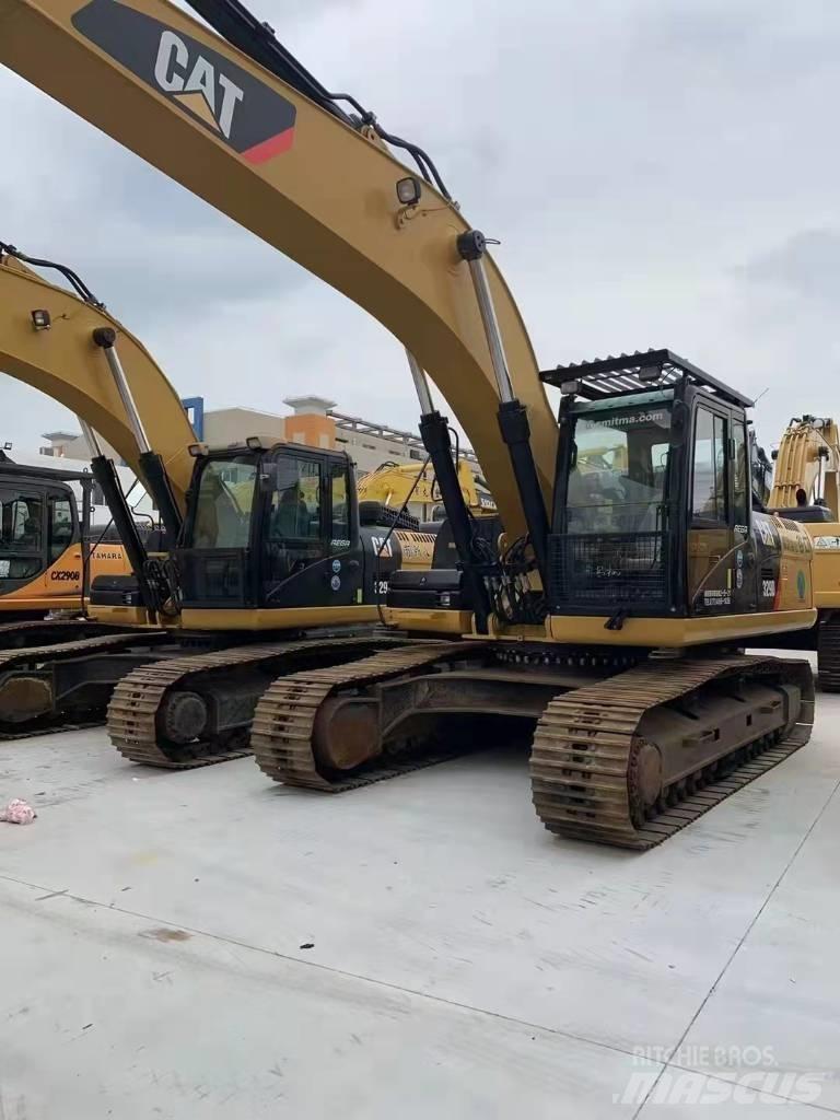 CAT 329 D Bandgrävare