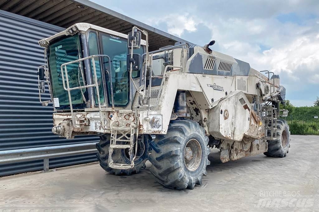 Wirtgen WR 240 Återvinningsmaskiner för asfalt