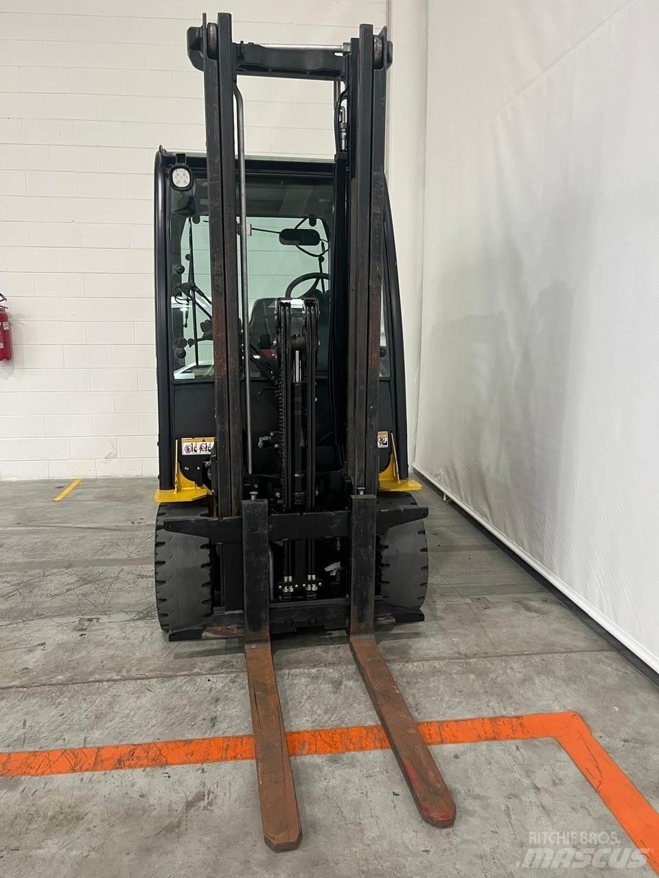 Yale ERP30VL Elmotviktstruckar