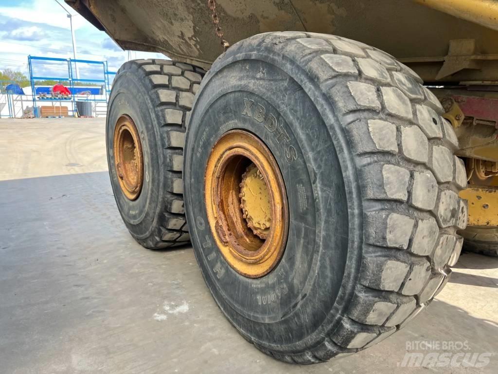 CAT 740 Midjestyrd dumper