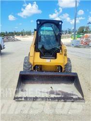 CAT 242 D Kompaktlastare