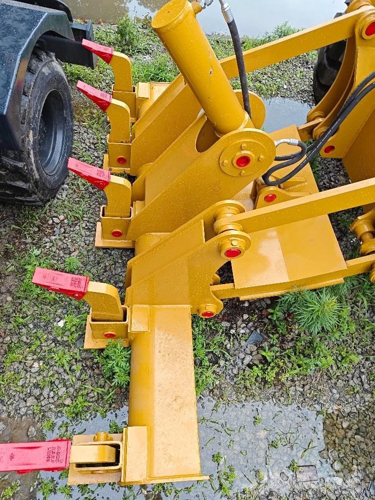 CAT 12 G Väghyvlar