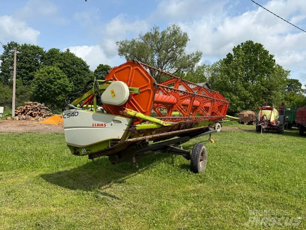 CLAAS Avero 240 Skördetröskor