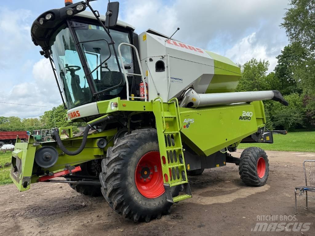 CLAAS Avero 240 Skördetröskor