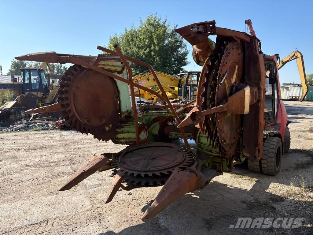 CLAAS RU 450 Självgående fälthackar