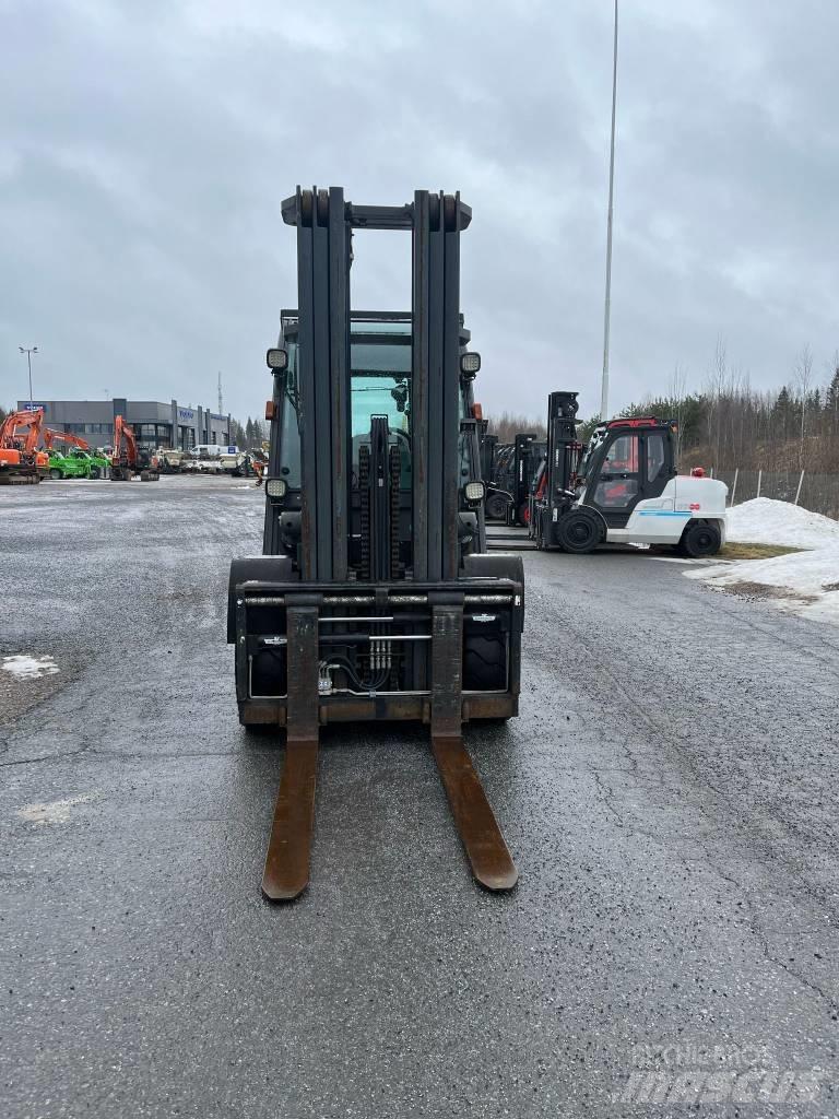 Nissan WG1F4A50Y Dieselmotviktstruckar