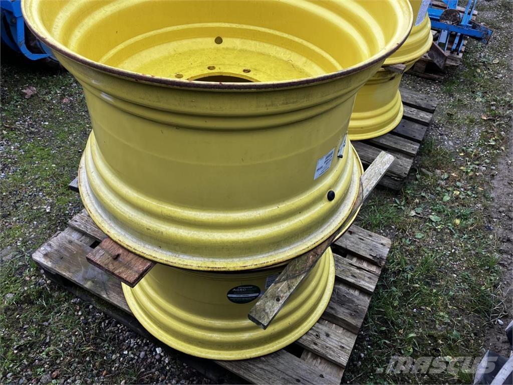 John Deere 18x30 Däck, hjul och fälgar