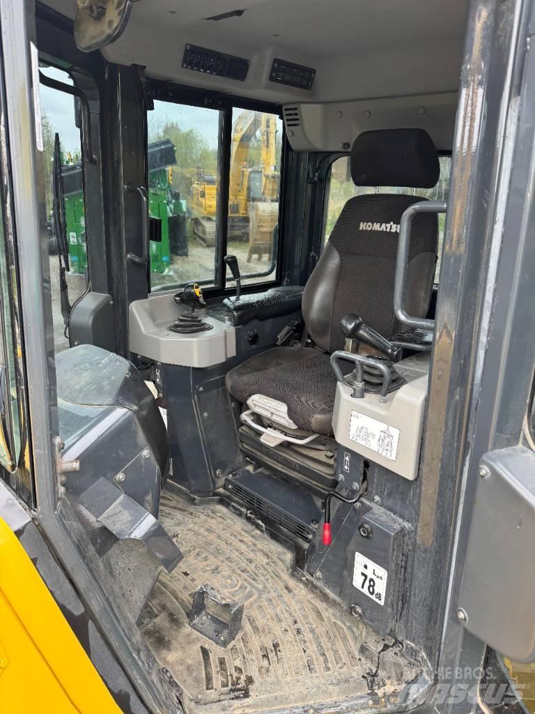 Komatsu D 61 PX-24 Bandschaktare