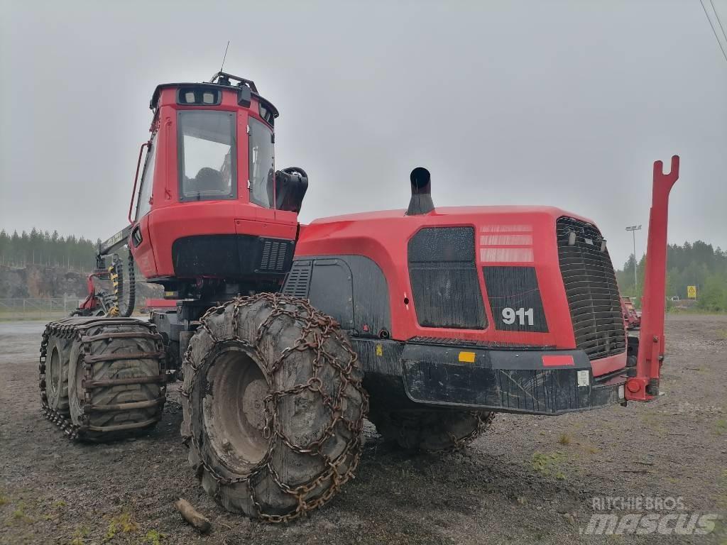 Komatsu 911 Skördare