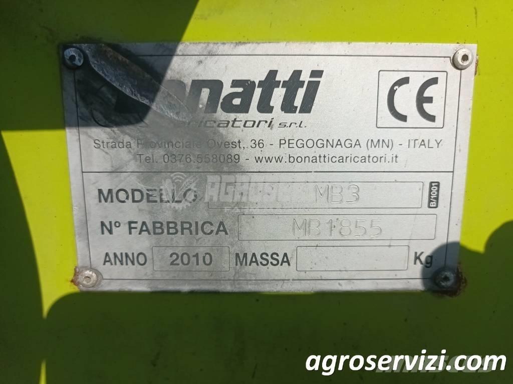 CLAAS Axos 320 Traktorer