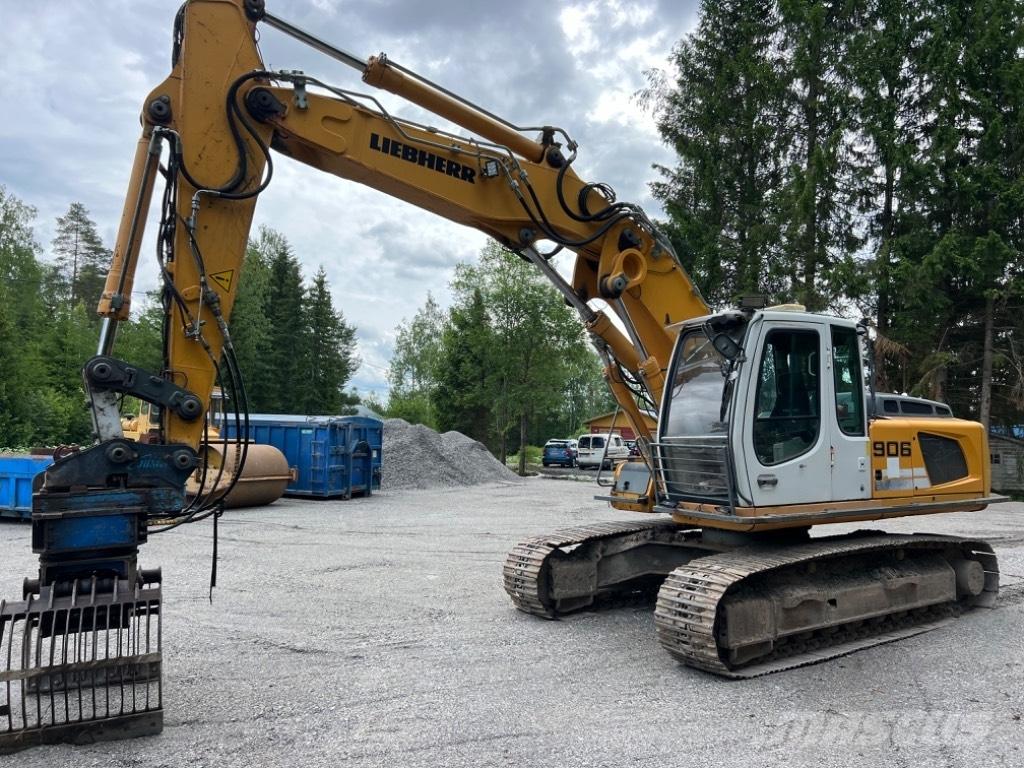 Liebherr R 906 LC Bandgrävare
