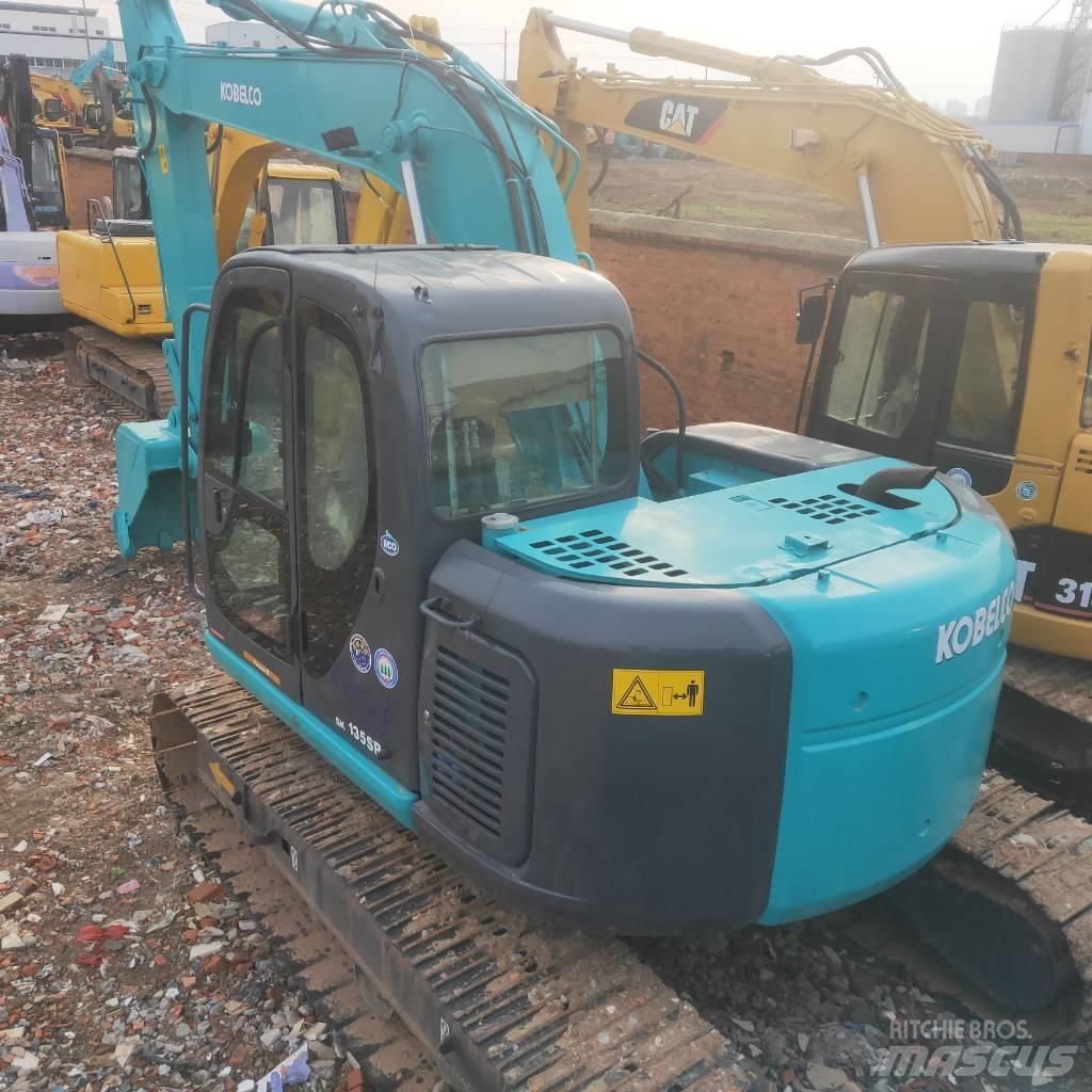 Kobelco SK 135 SR Bandgrävare