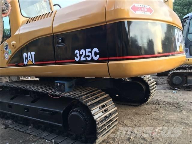 CAT 325 C Bandgrävare