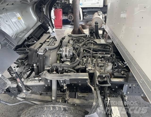 Isuzu NPR Skåpbilar