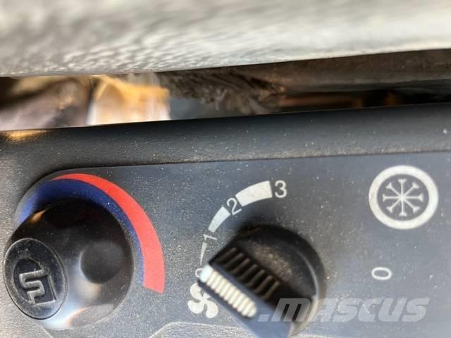 Komatsu PC 75 Midigrävmaskiner 7t - 12t