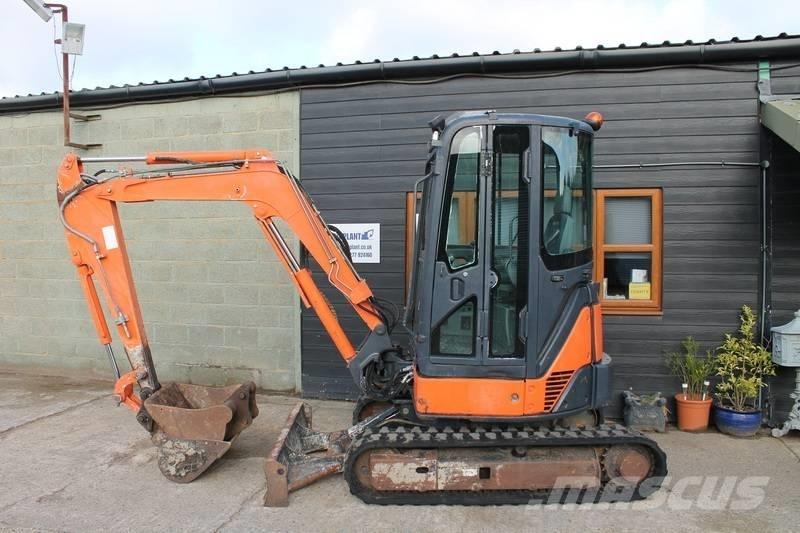 Hitachi ZX 30 U Minigrävare < 7t