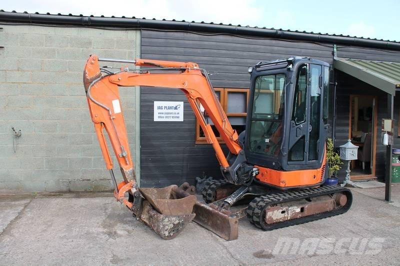 Hitachi ZX 30 U Minigrävare < 7t