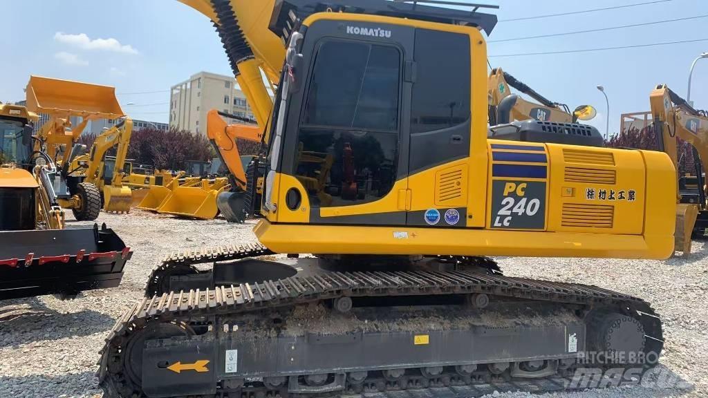 Komatsu PC 240 Bandgrävare