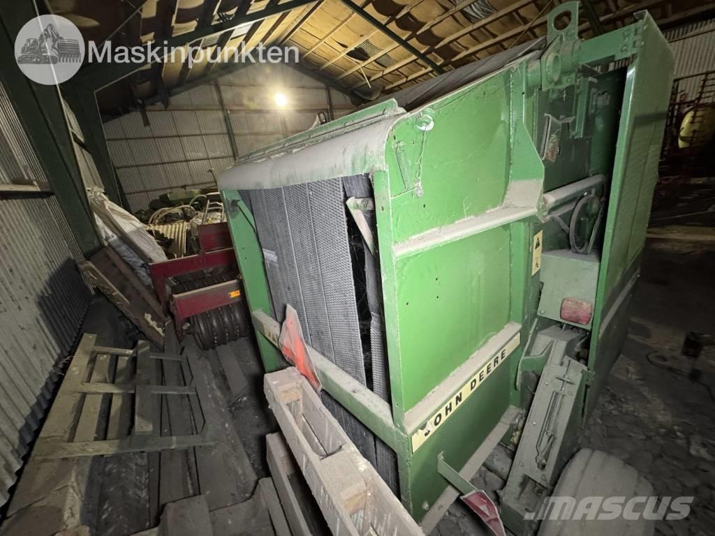 John Deere 545 Rundbalspressar