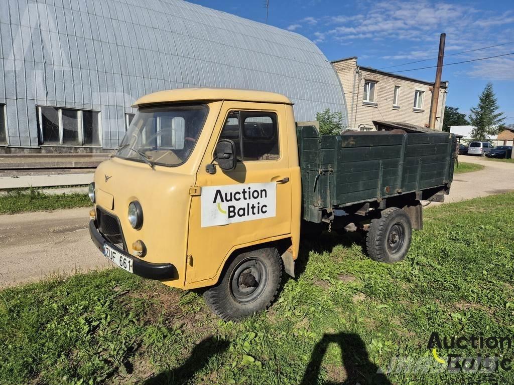  UAZ 3303 Flakbilar/Pickuper