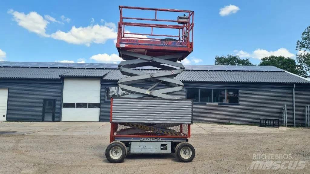 SkyJack 6832 Saxliftar