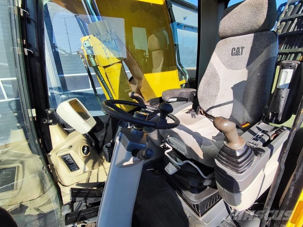 CAT M 318 C Hjulgrävare