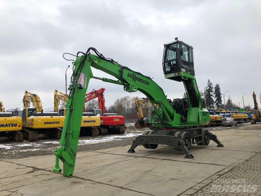 Sennebogen 821 Avfalls / industri hantering