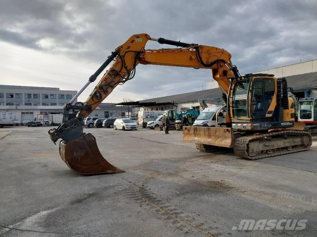 Hyundai HX 235 LCR Bandgrävare
