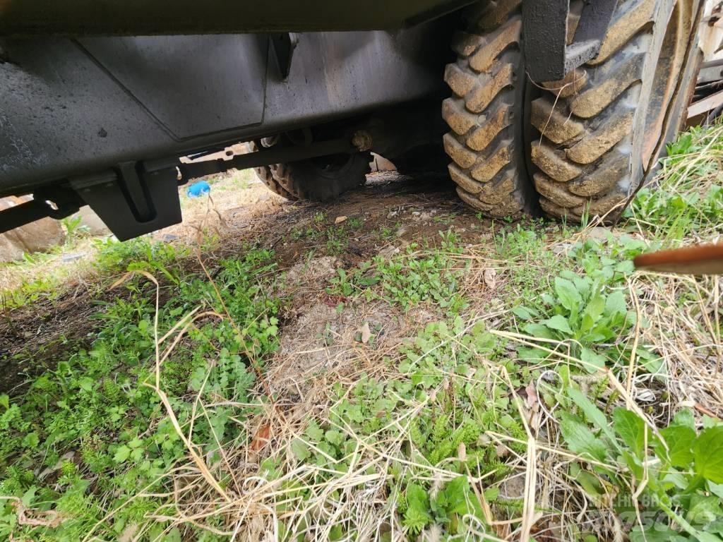 Hyundai ROBEX 2000W Hjulgrävare