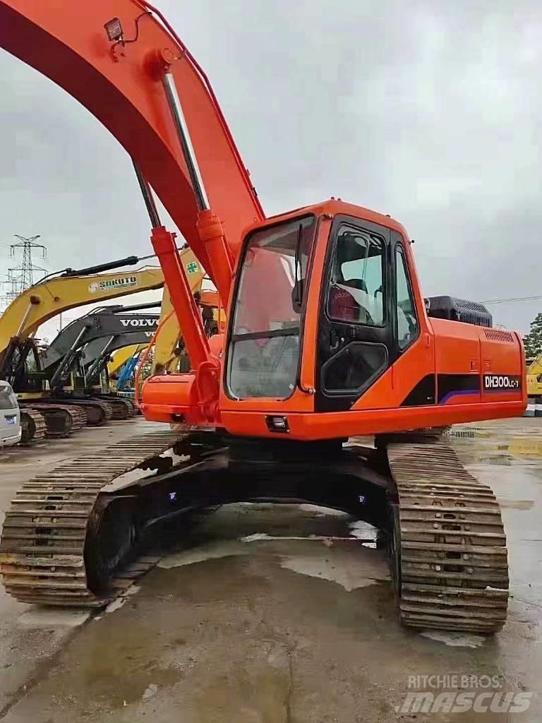 Doosan 300 Bandgrävare