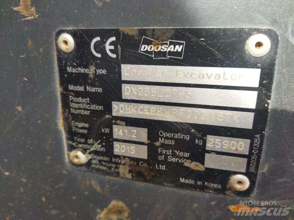 Doosan DX 235 LCR Bandgrävare