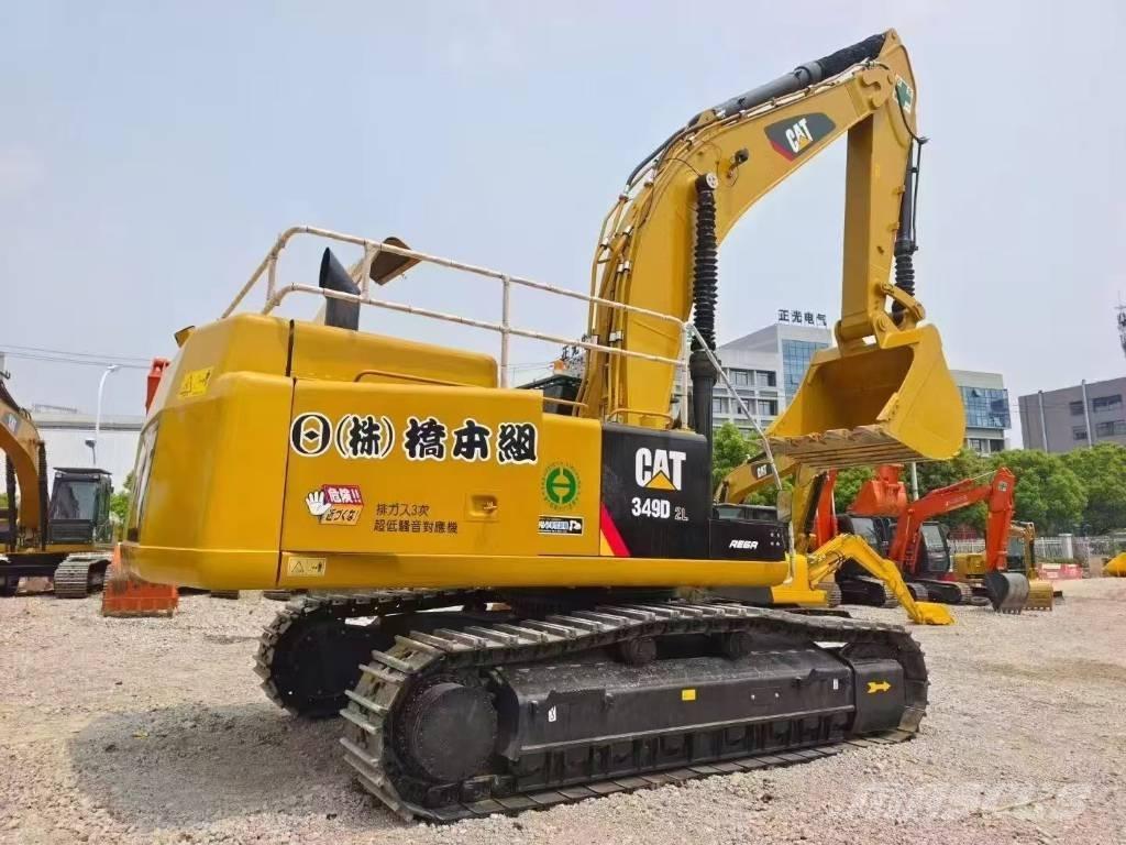 CAT 349 D L Bandgrävare