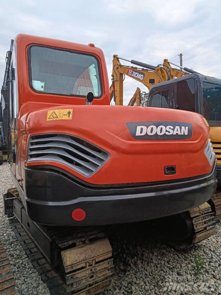 Doosan DX 75 Minigrävare < 7t