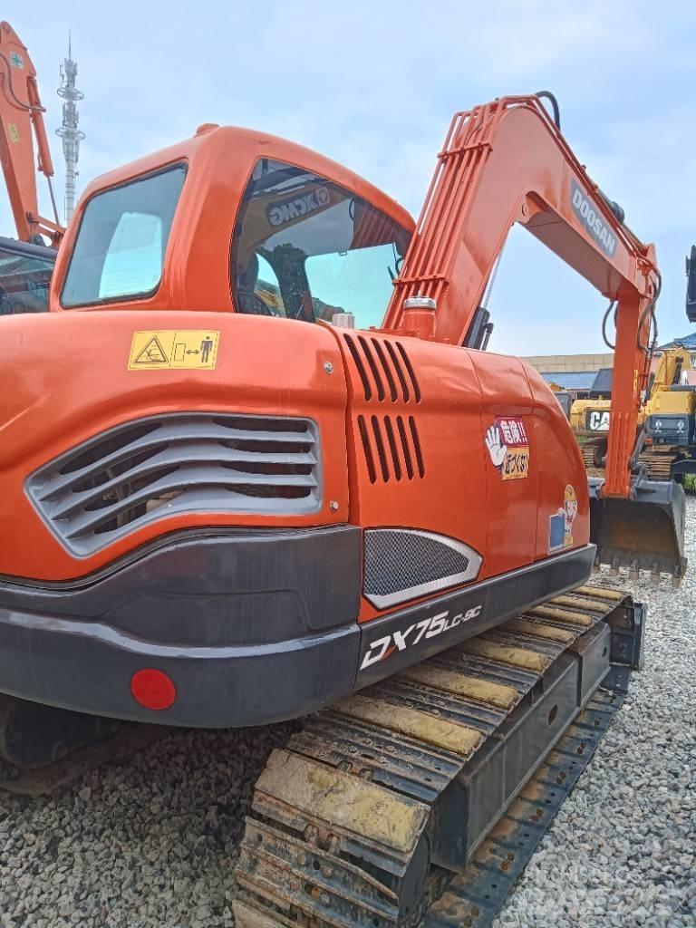 Doosan DX 75 Minigrävare < 7t
