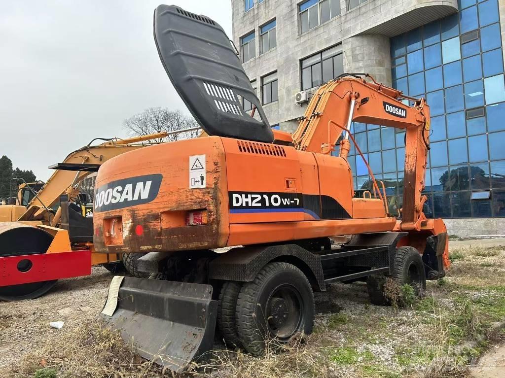 Doosan DH 210 W Hjulgrävare