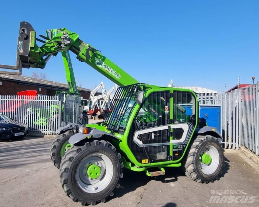 Merlo TF 33.7 Teleskoplastare