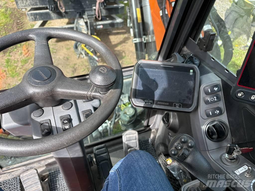 Develon DX 100 W-7 Hjulgrävare