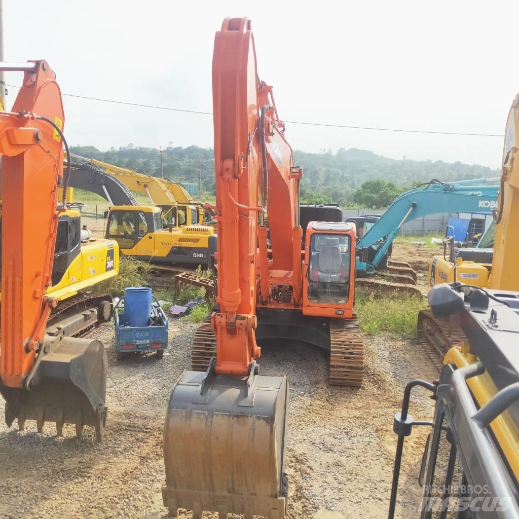 Doosan DX 300 LC Bandgrävare