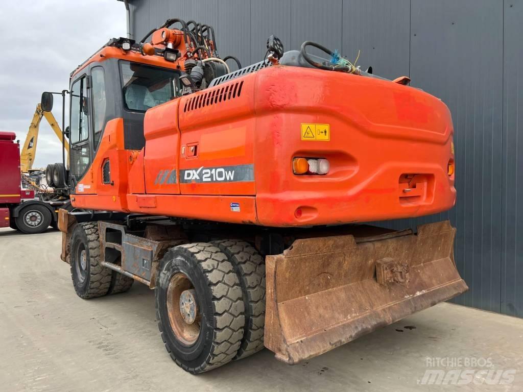 Doosan DX210W Hjulgrävare
