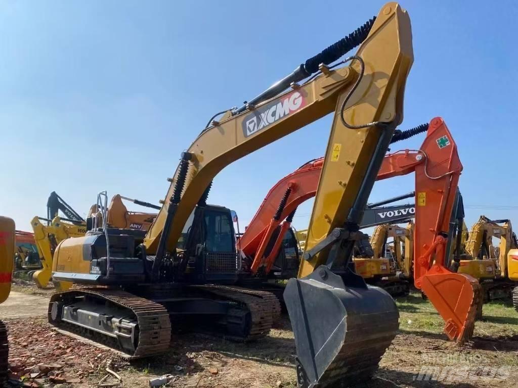 XCMG XE 305DX Bandgrävare