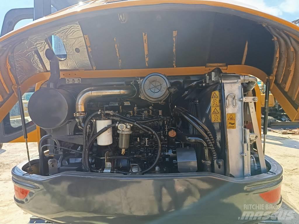 XCMG XE60DA Bandgrävare